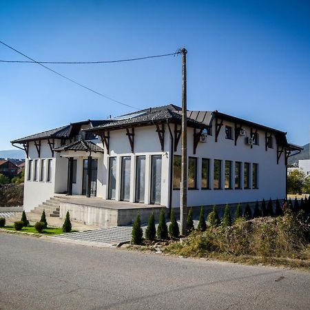 Aparthotel Prenociste Adria à Vranje Extérieur photo